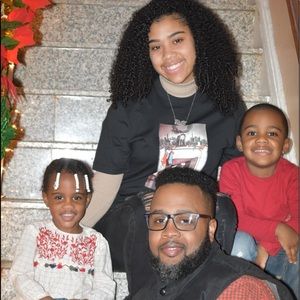 Meet your Posher, Cleo